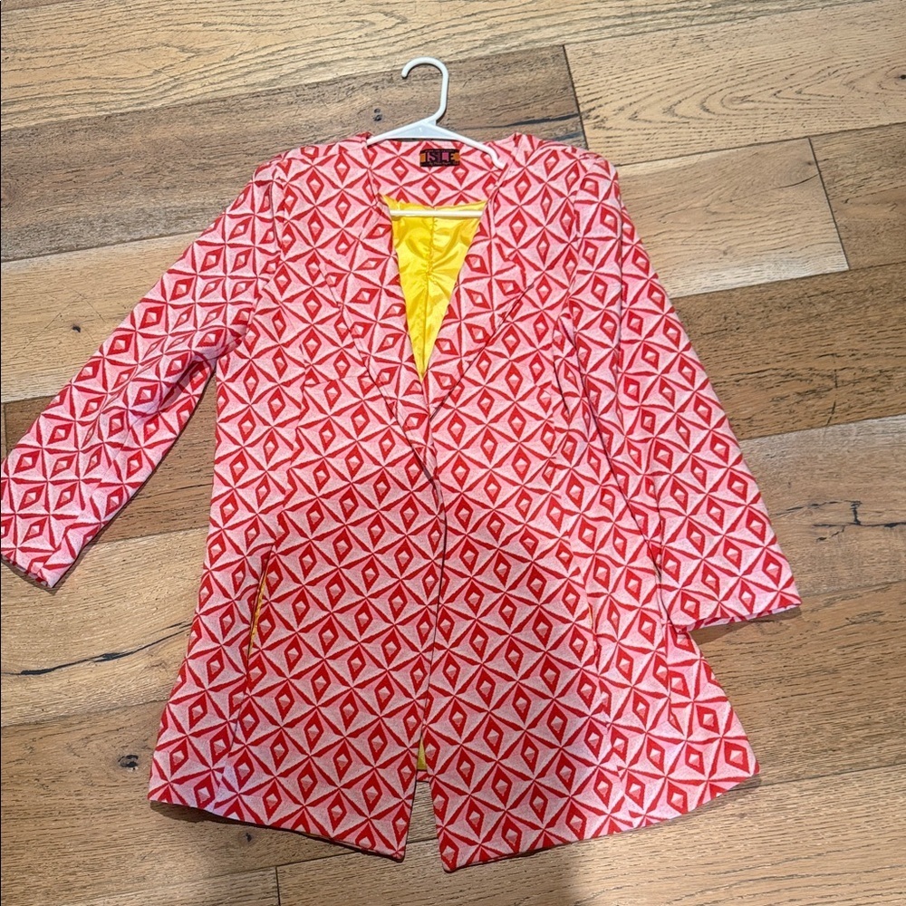 🌷ISLE Red and White Geometric Patterned Jacket